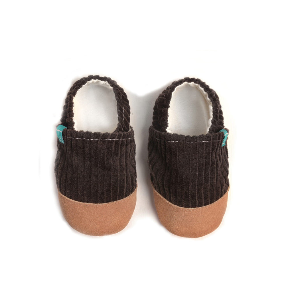 Cuddly Brown Child Slippers