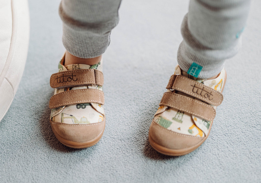 City Builders Velcro Shoes