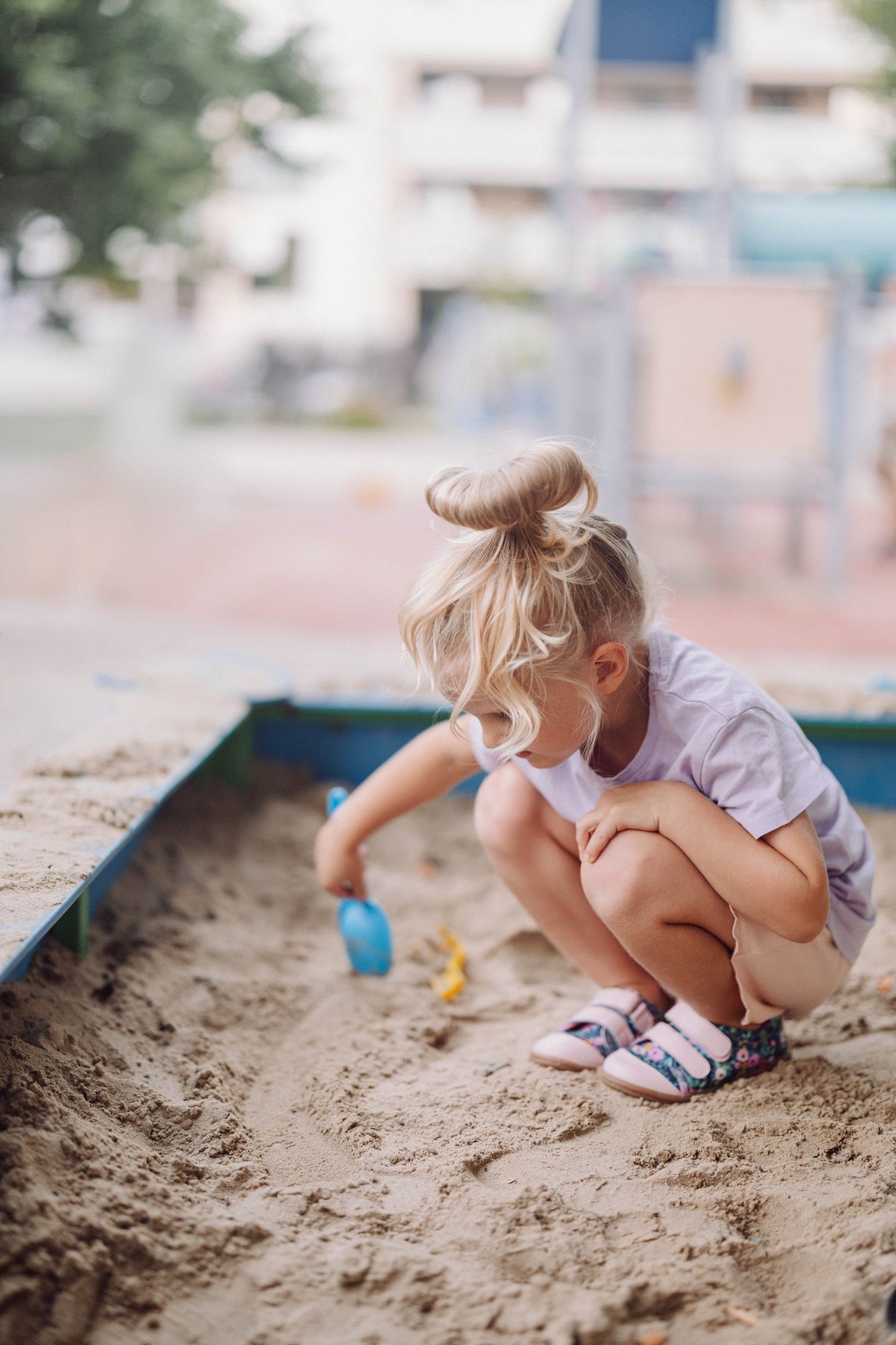 Navy Roses Kids Sneakers