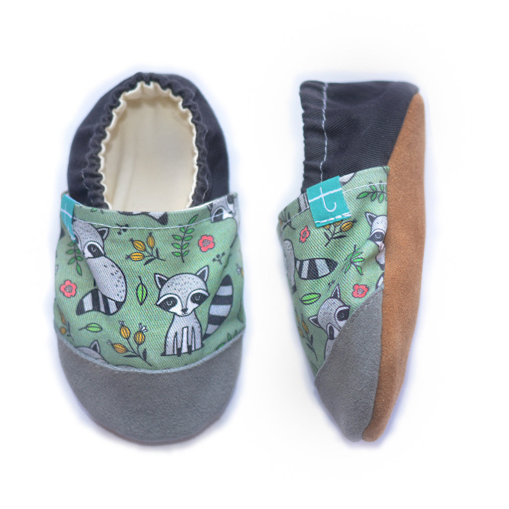 Pantoufles enfant raton laveur joyeux